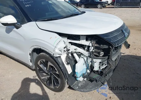 2024 Mitsubishi Outlander Se 2.5 2Wd/Se Black Edition S-Awc/Se Black Edition W/Pano Roof S-Awc from USA, damaged, VIN JA4J3VA83RZ080474